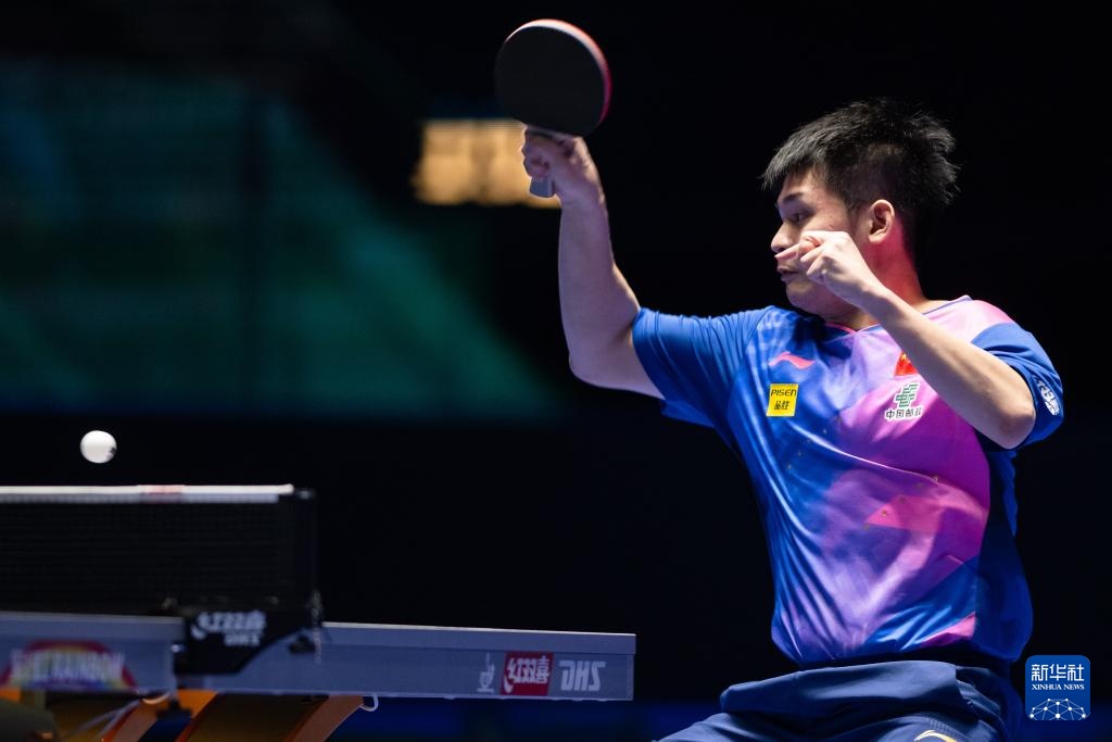 刻展现出其 刻展现出其