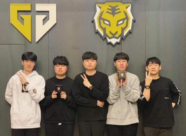 这次访问中 这次访问中